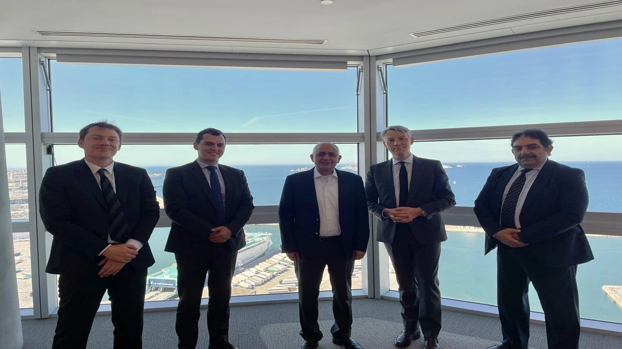 سفير مصر في باريس: شراكة جديدة مع CMA CGM لتعزيز اللوجستيات البحرية